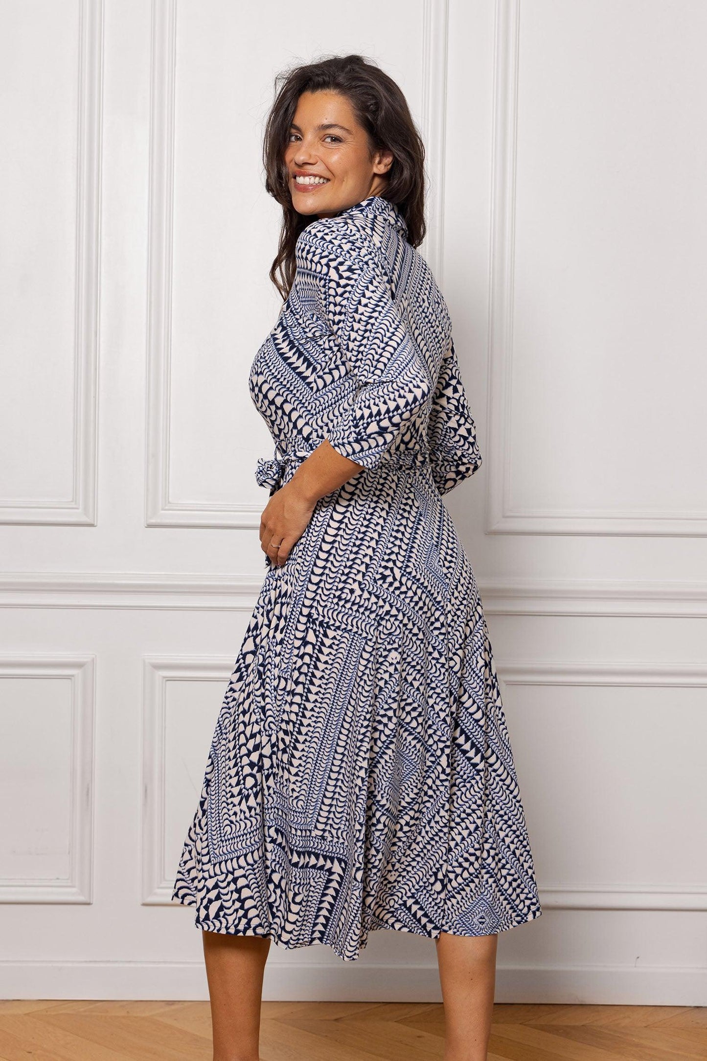 Robe Courte Sari Bleue Géométrique