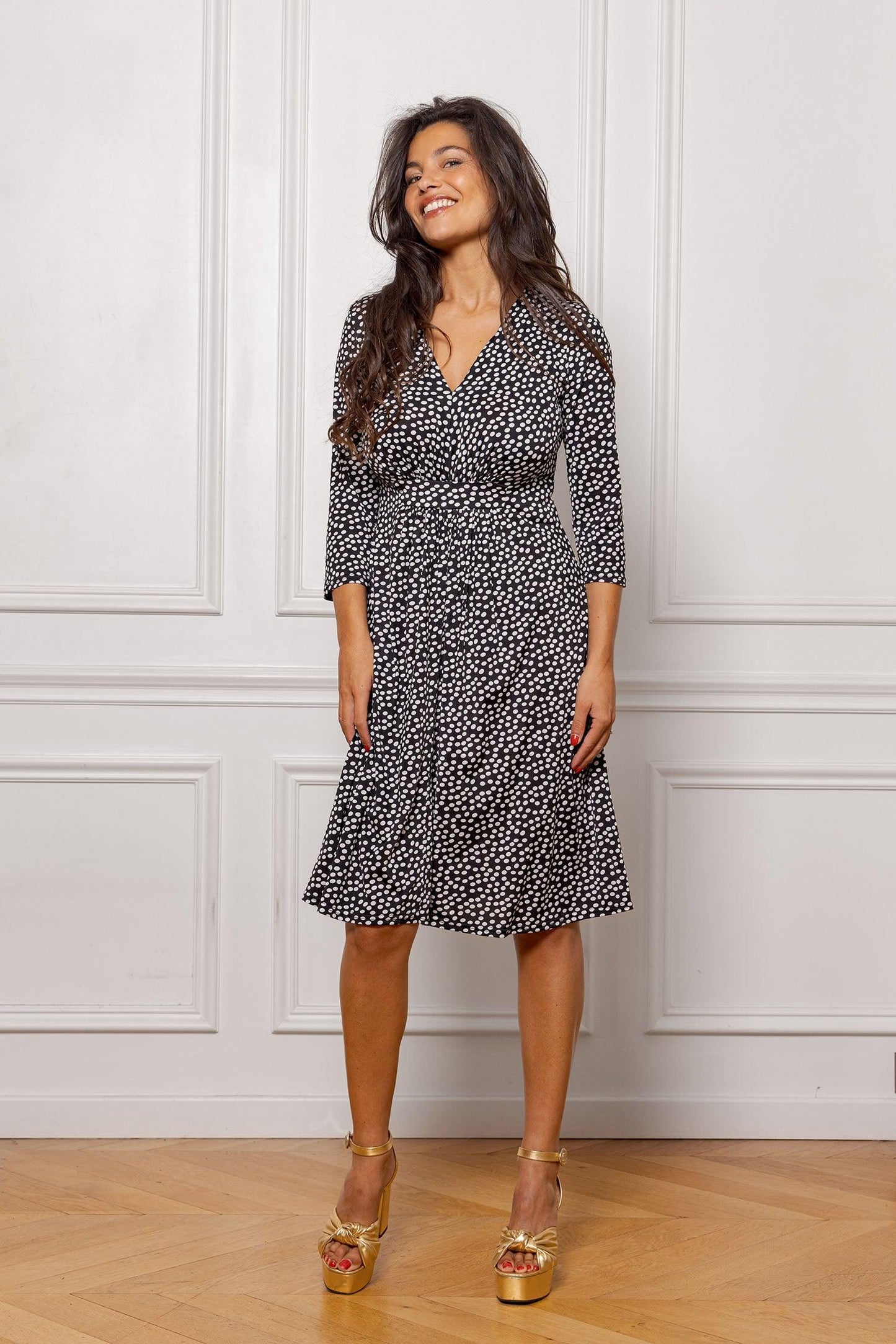 Robe Courte Keren Noire À Pois Blancs