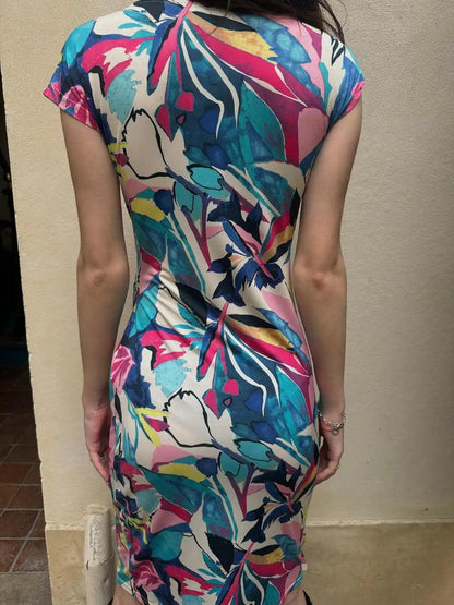 Anael Weißes kurzes Kleid mit schwarzem Blumendruck